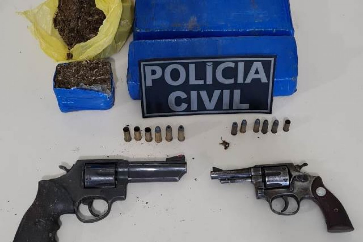 Suspeitos de roubar motos morrem após confronto com policiais civis, em Feira de Santana