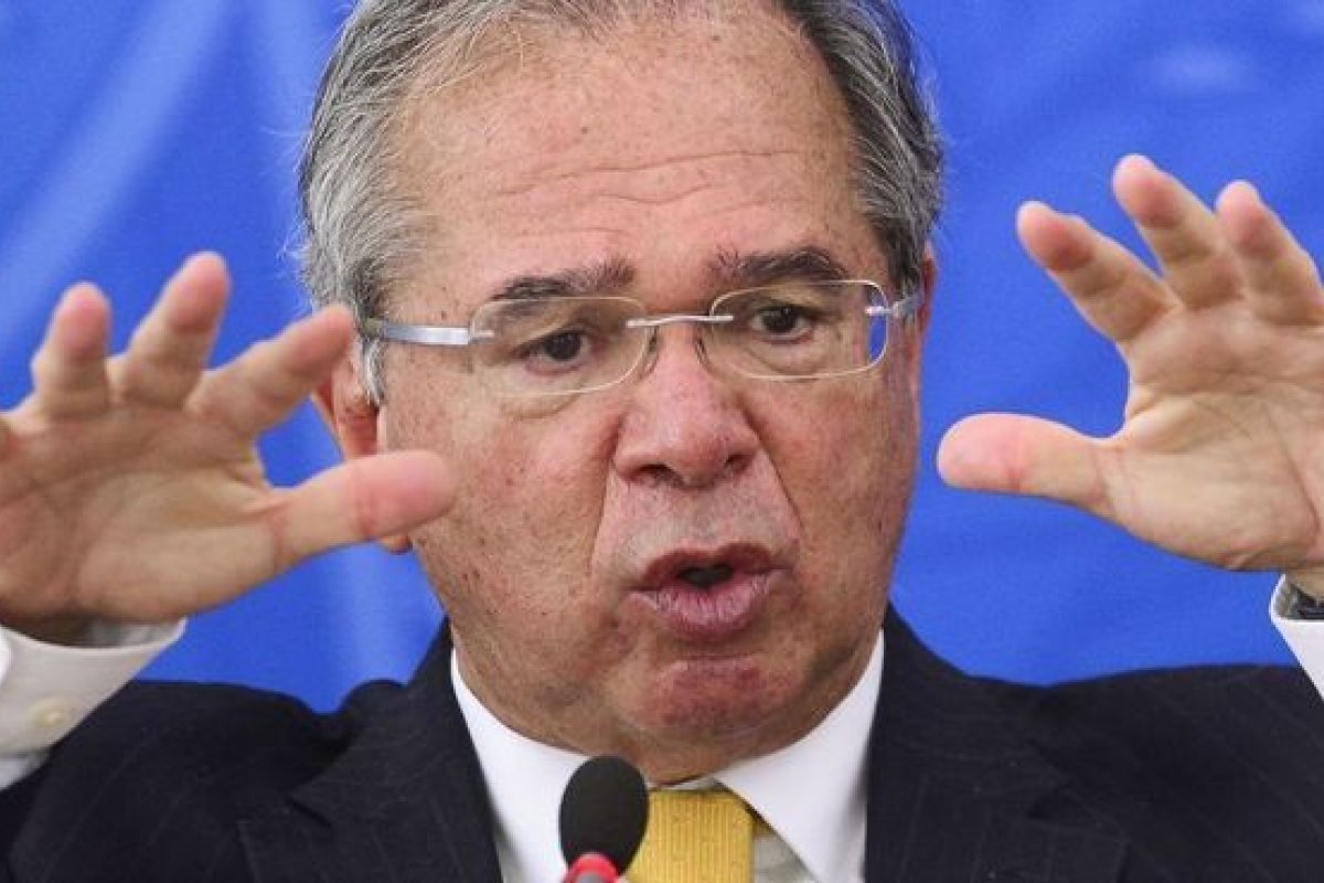 Em entrevista, Guedes diz que Brasil pode virar Venezuela em um ano e meio