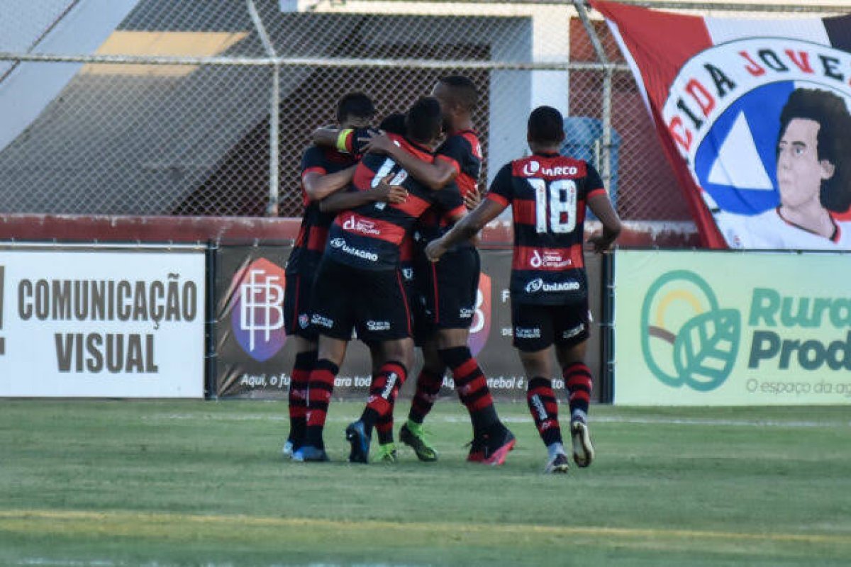 FBF adia duelo entre Vitória e Jacuipense