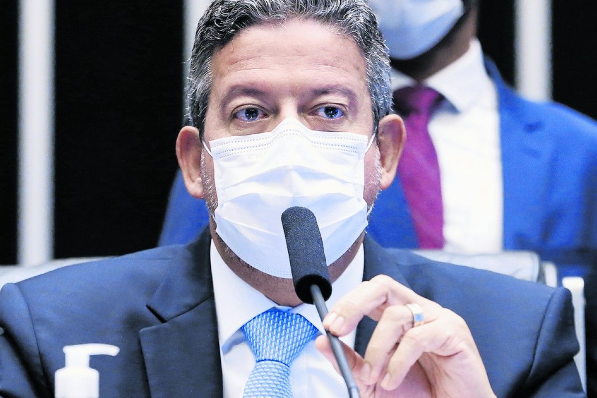 Edson Fachin nega pedido para arquivar denúncia contra Arthur Lira