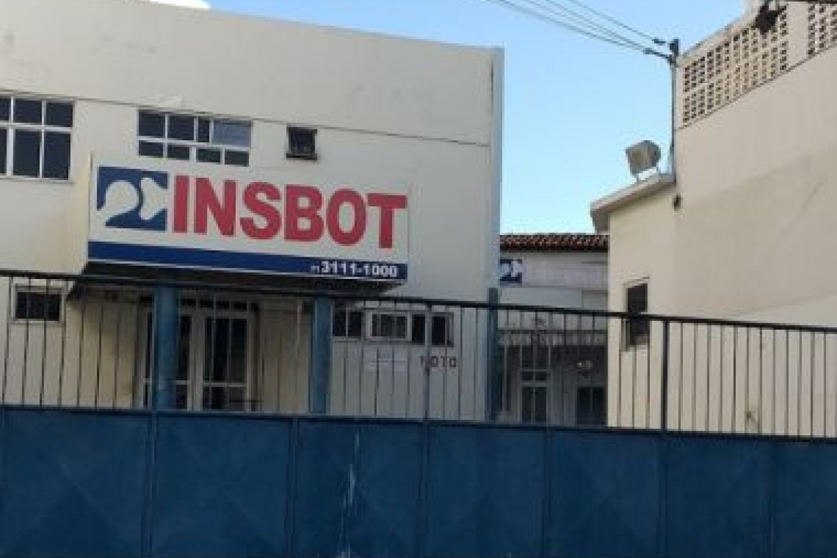 Justiça autoriza retirada de respiradores do Insbot pela prefeitura