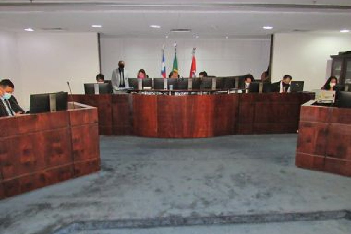 TJ-BA suspende sessão plenária para evitar propagação da Covid-19