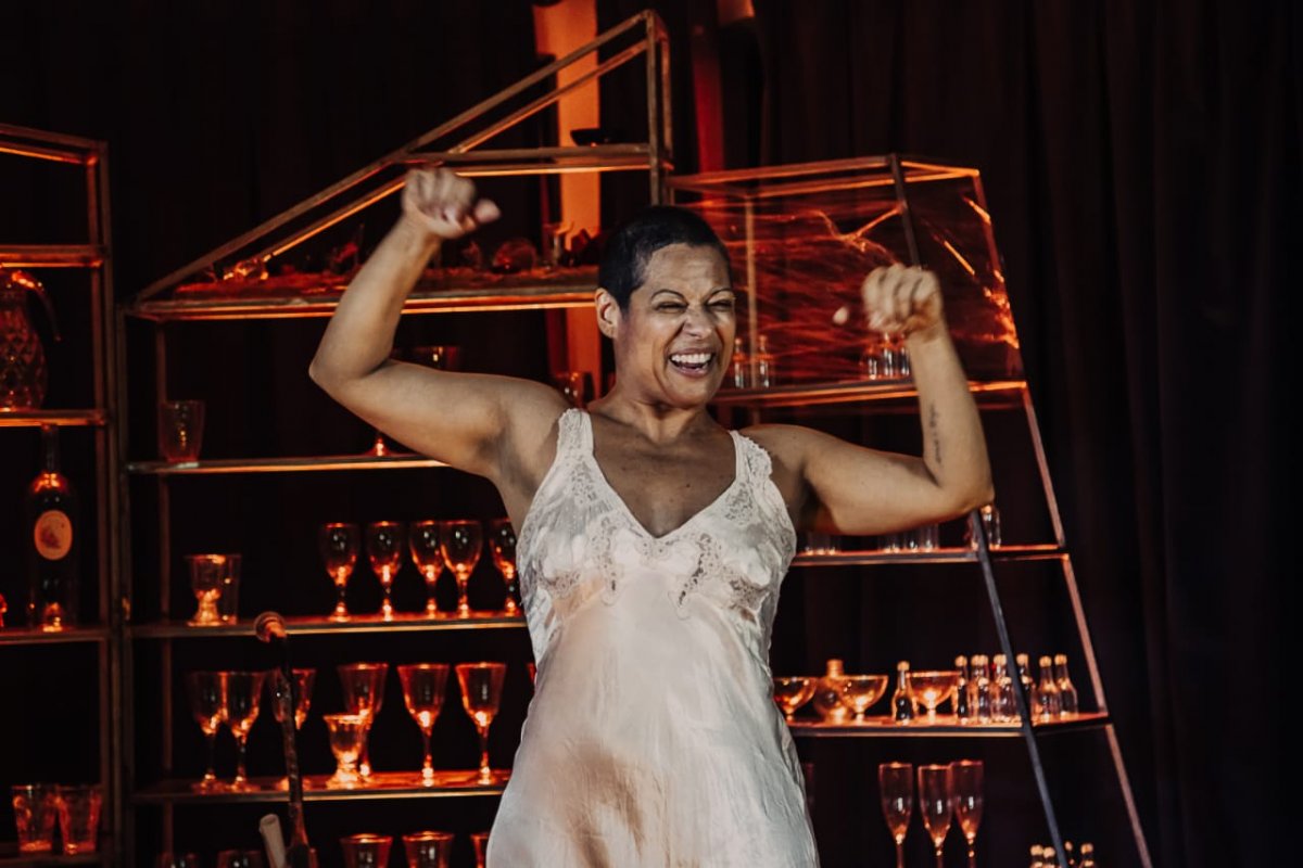 Espetáculo online aborda reflexões sobre a vida e a morte