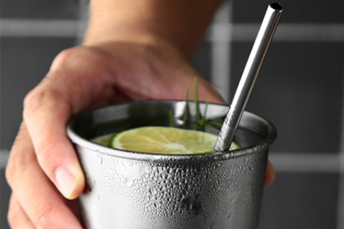 Vendas e uso de sacos e canudos plásticos podem ser proibidos em Salvador 