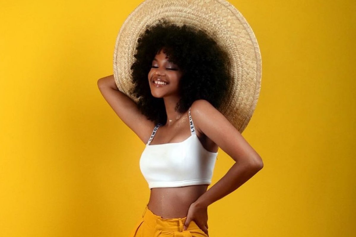 Agnes Nunes apresenta show inédito em teatro da capital baiana