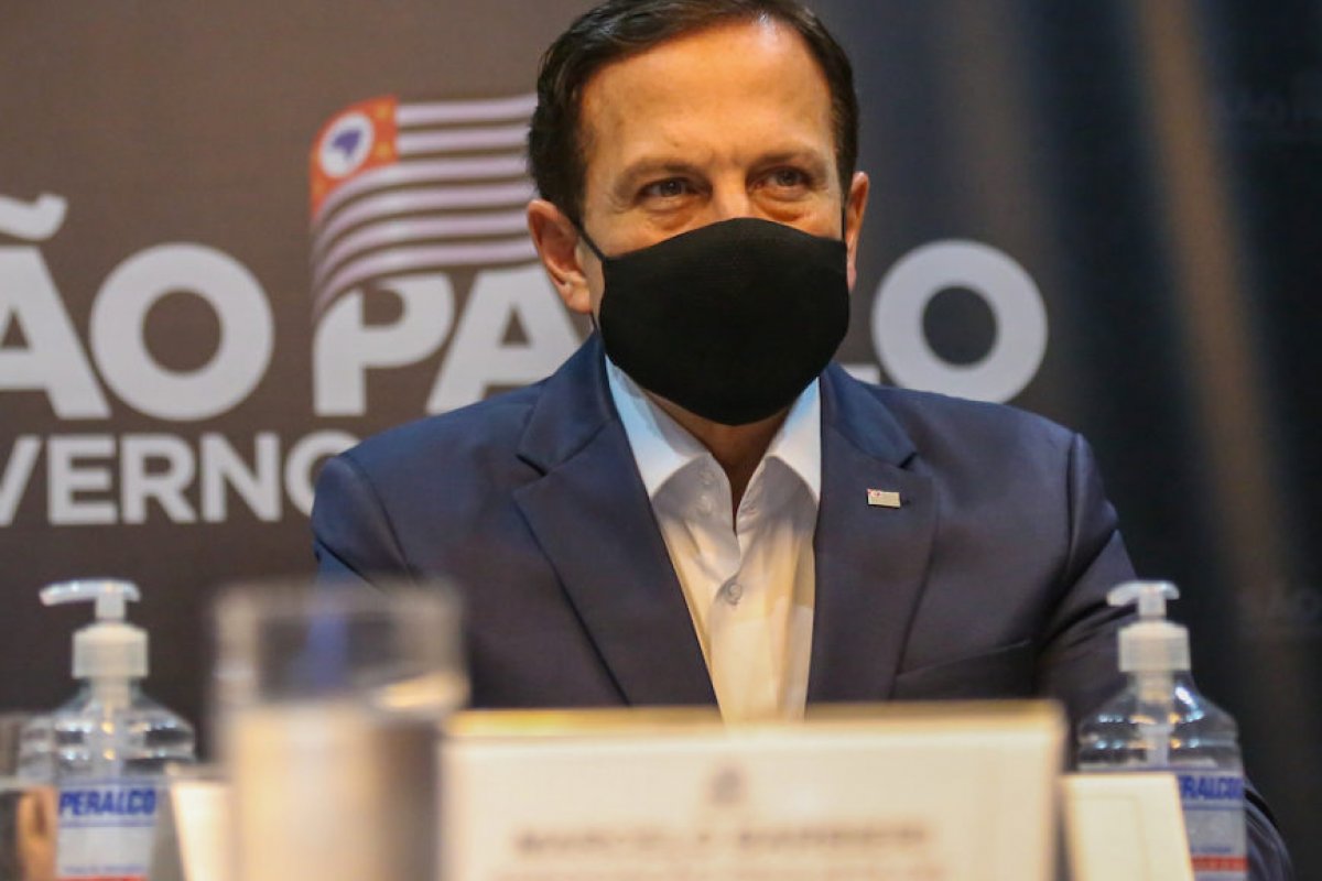 Em plena pandemia, João Doria assina contrato publicitário de R$ 90 milhões