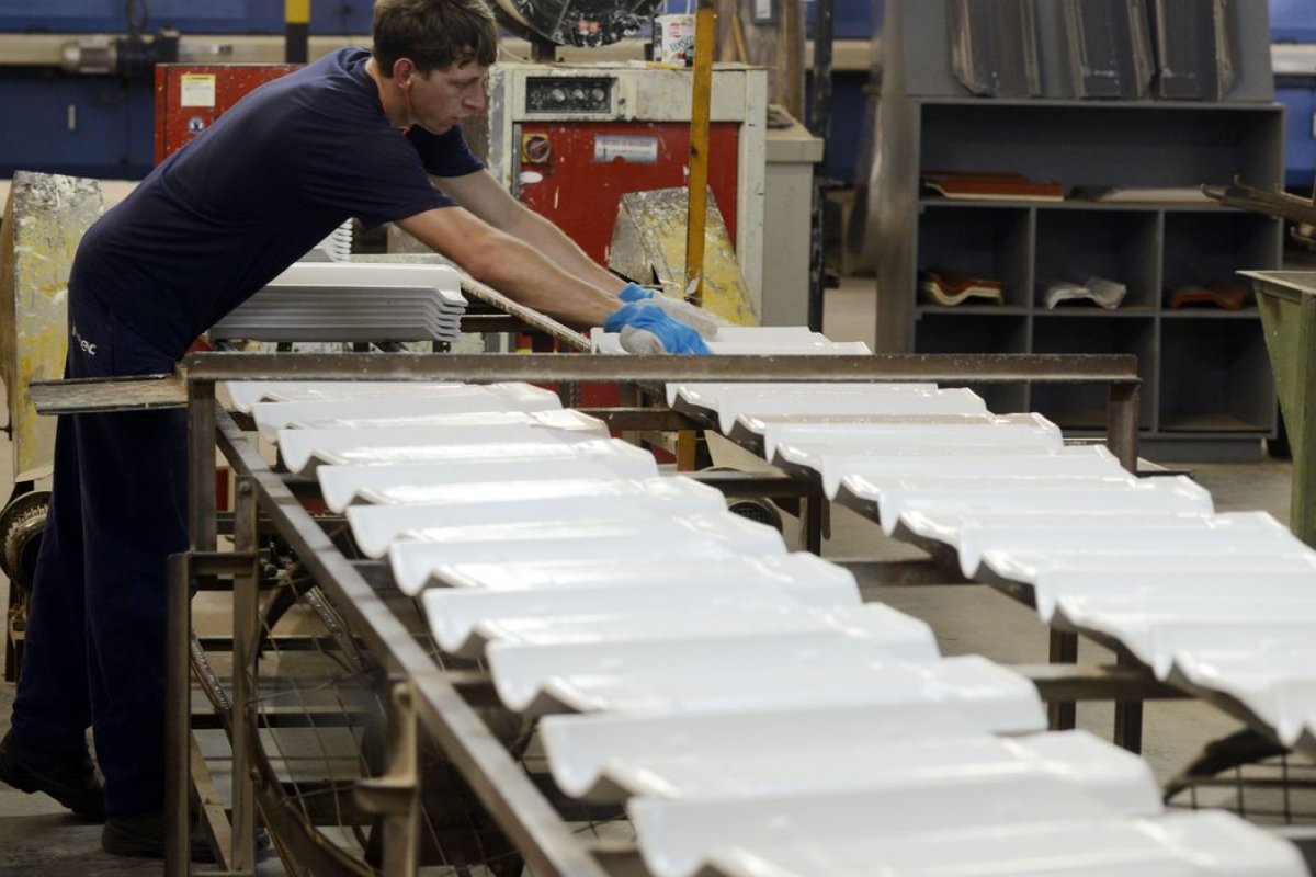 FGV revela que indicadores de emprego tiveram piora em fevereiro