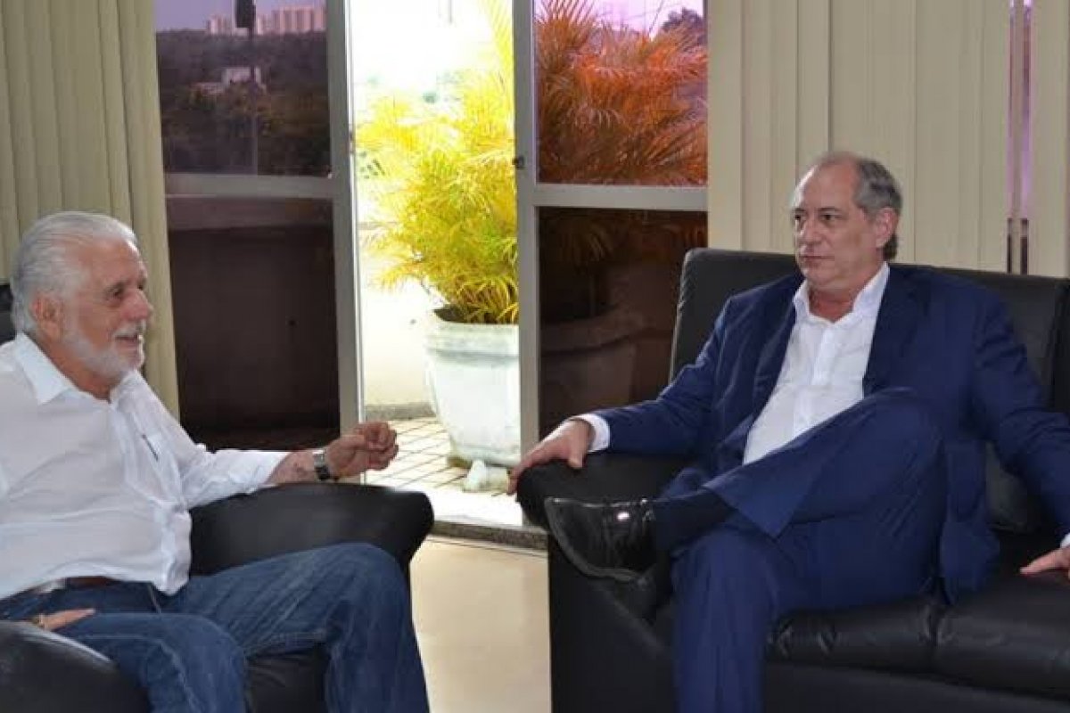 Wagner acusa Ciro Gomes de sentir saudades da "Arena"