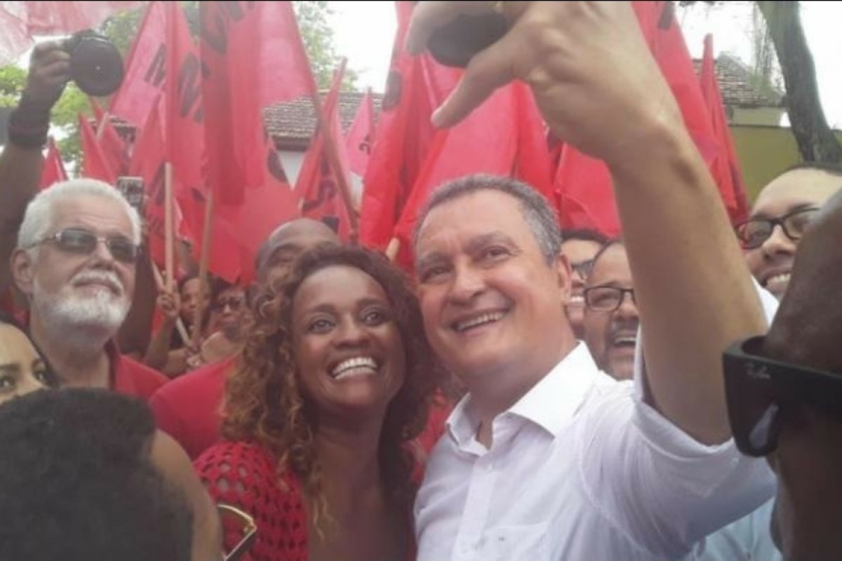 Ouça: Aglomerar ou chorar, eis a questão!