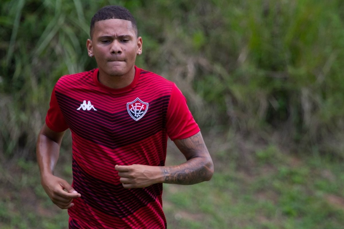 Em negociação com o Bahia, Guilherme Rend conta nas redes sociais que sofreu ameaças