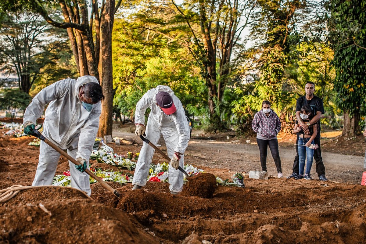 Brasil vive pior semana da pandemia com aumento de 22% das mortes por Covid-19