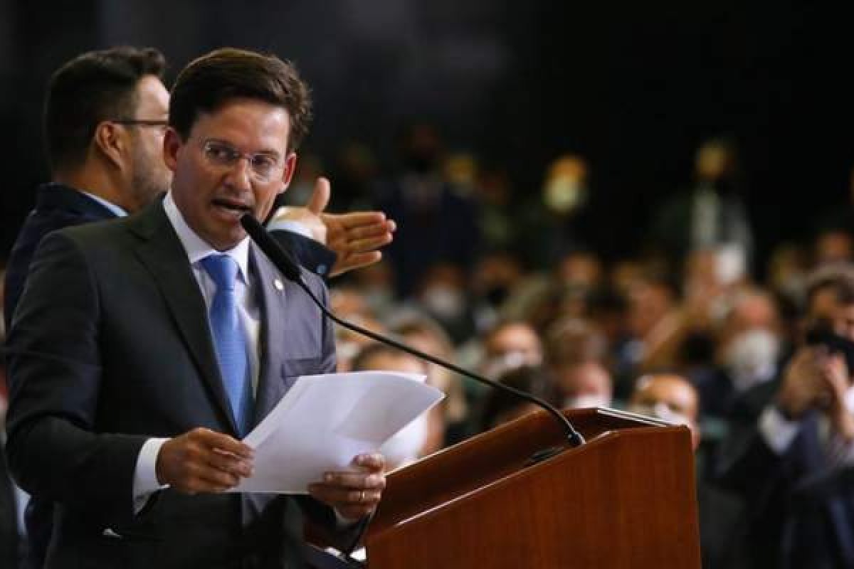 Novo ministro da Cidadania, João Roma critica lockdown