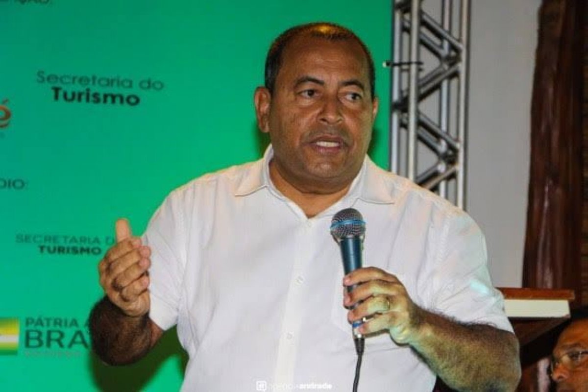 Após críticas à Rui, prefeito de Itacaré deixa o PT