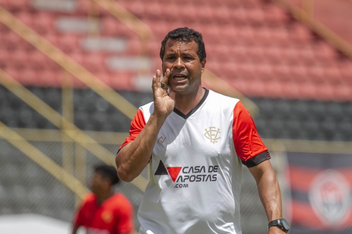 De olho na vaga para próxima fase e no dinheiro, Vitória visita o Águia Negra na estreia da Copa do Brasil