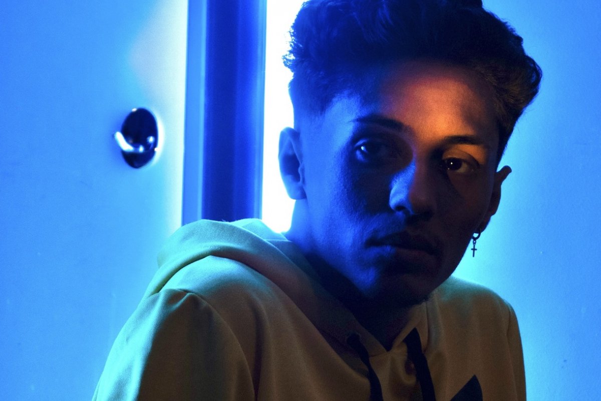 Joni traz a estética do boom bap em novo single "Romeu e Julitreta"