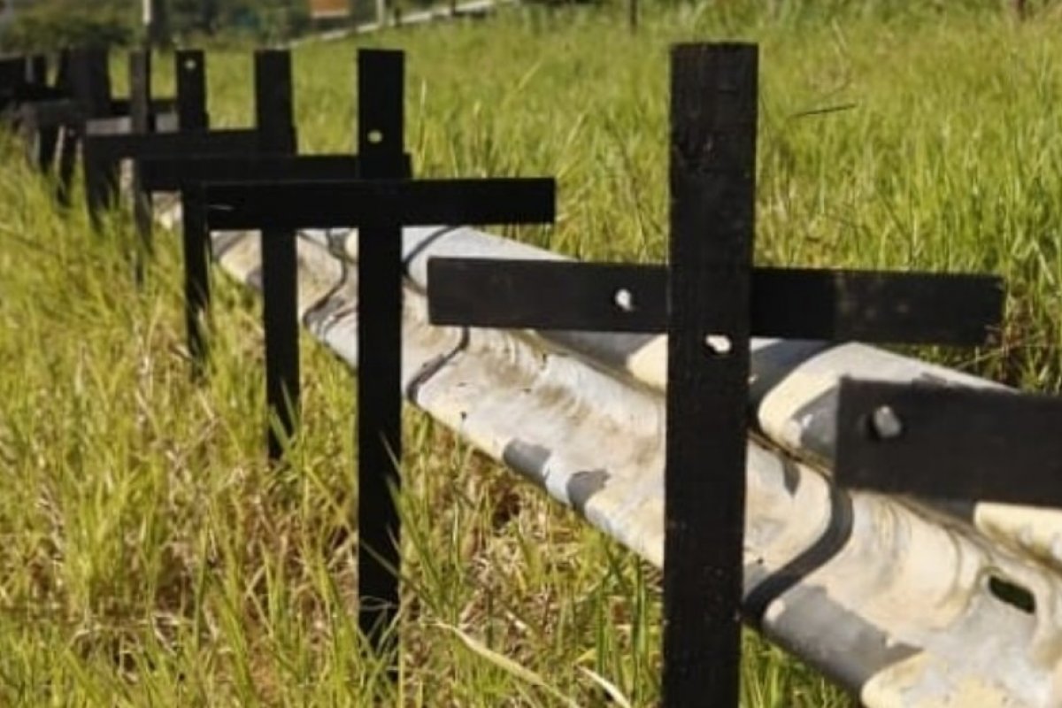 Em protesto, petroleiros da Refinaria Landulpho Alves  relatam surto de Covid-19 entre os funcionários 