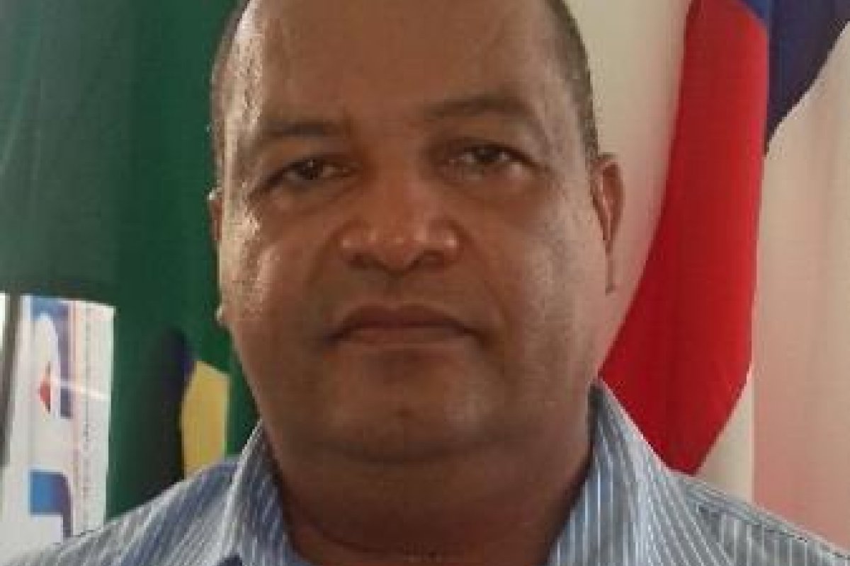 Prefeito é multado pelo TCM por fraude em licitação