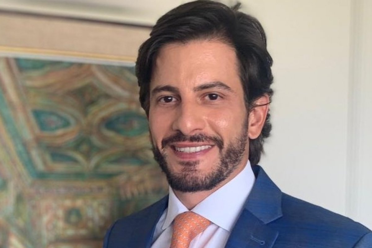 Advogado baiano Tiago Ayres participará de reforma do código eleitoral brasileiro