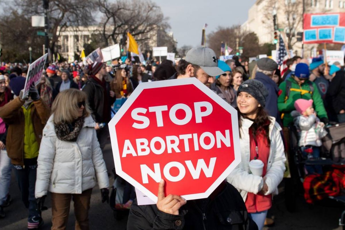 Estado do Arkansas, nos EUA, proíbe aborto em quase todos os casos