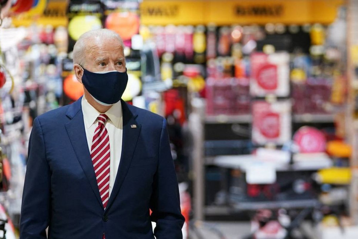 Pacote de US$ 1 trilhão para auxílio durante a pandemia é aprovado nos EUA