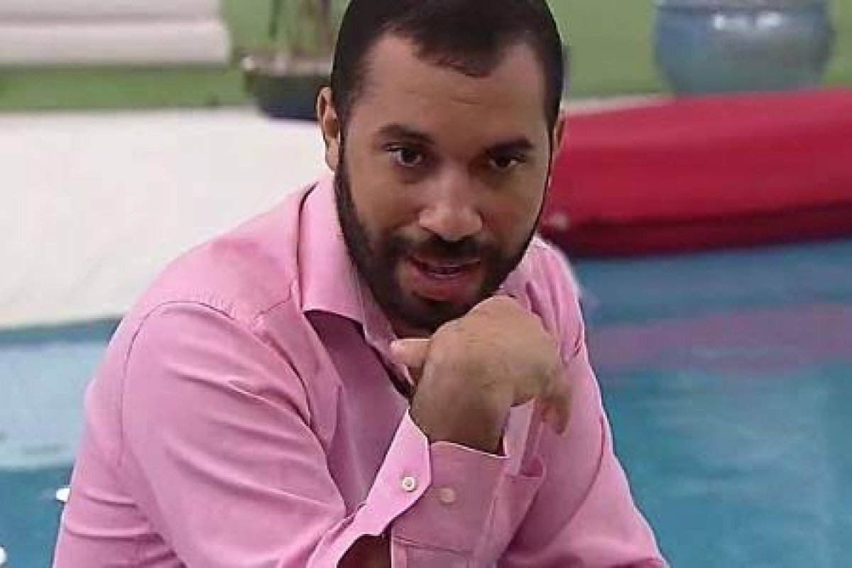 BBB 21: Gilberto compara olhar de Juliette para cigarro de Fiuk com homofobia