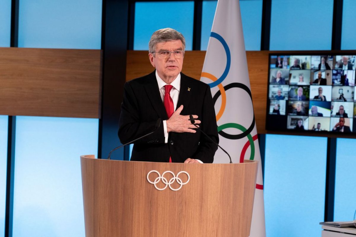 Thomas Bach é reeleito como presidente do COI