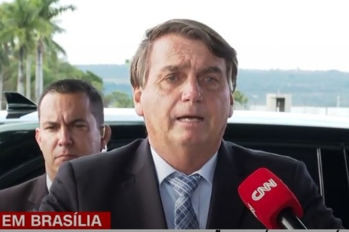 "A campanha deles é baseada em mentir", diz Bolsonaro sobre possível candidatura de Lula