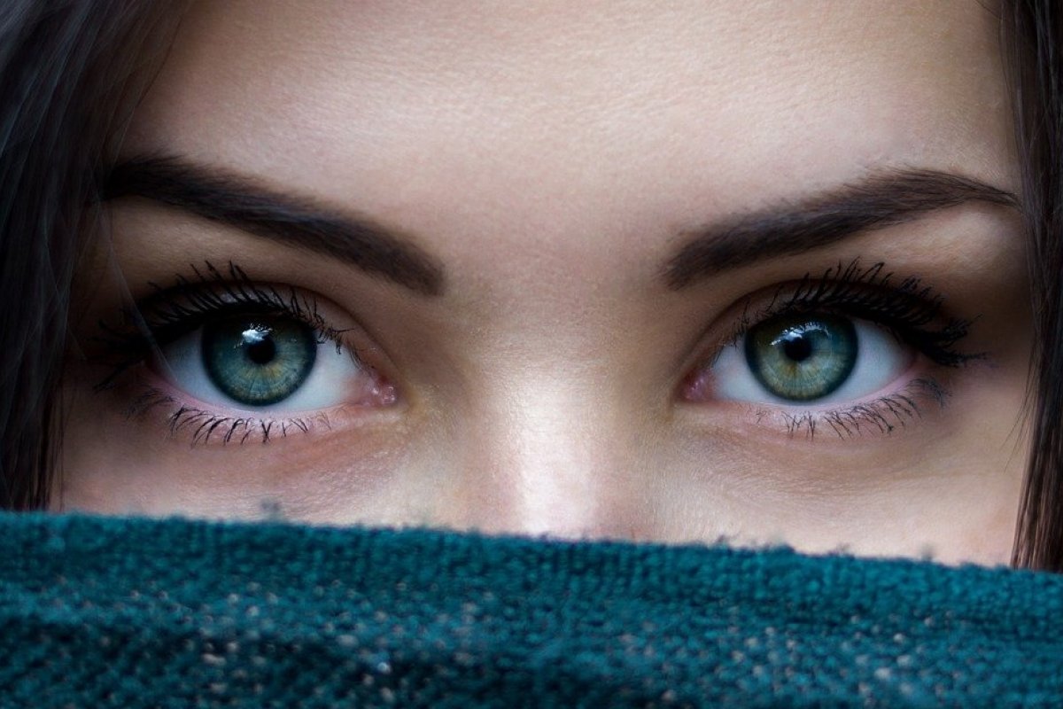 Conheça a tendência de sobrancelhas desta temporada