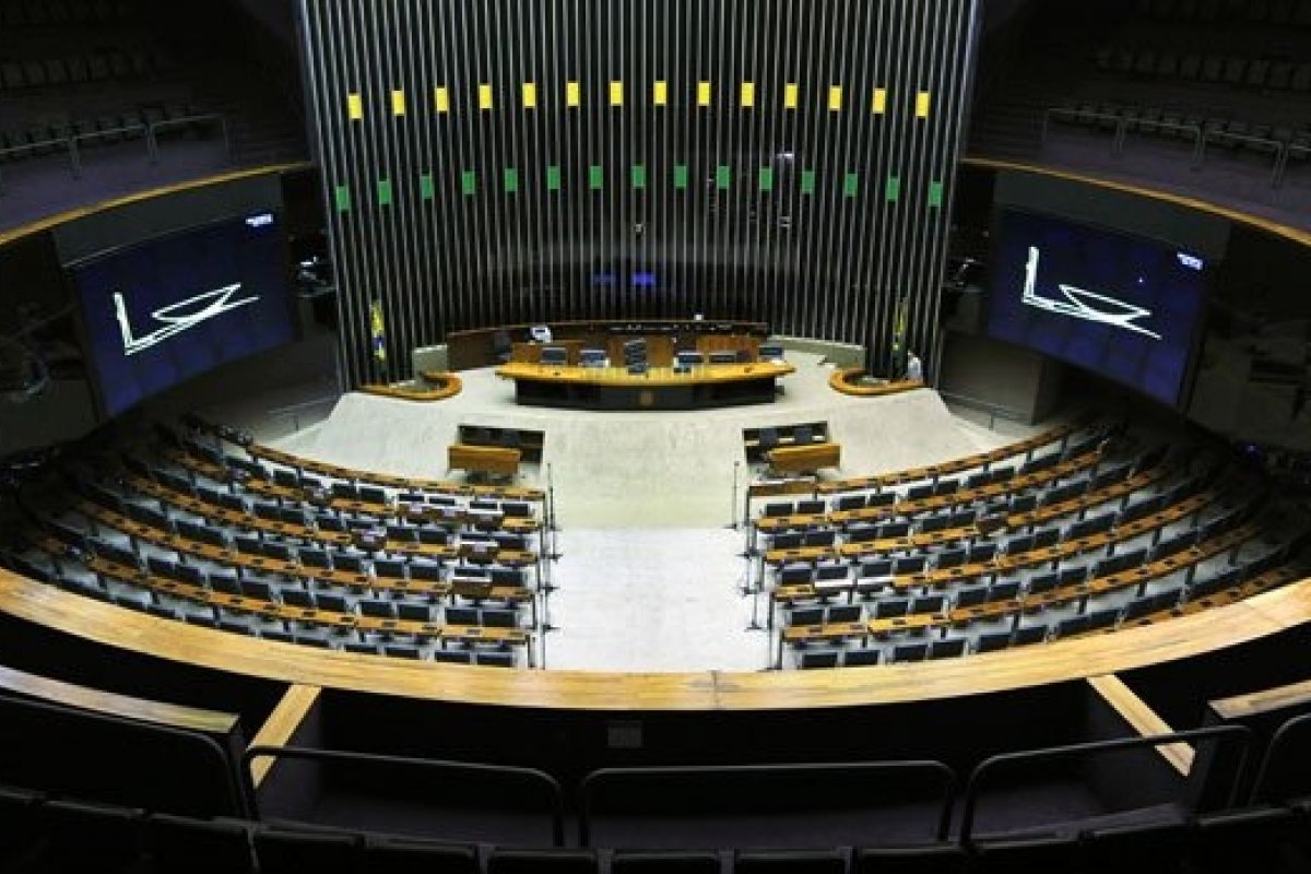 Emendas parlamentares 'sem carimbo' chegam a R$ 2 bilhões