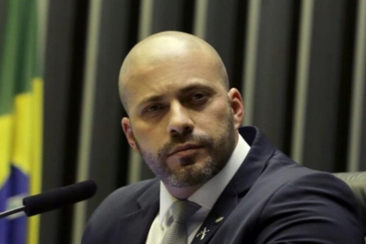 Ministro Alexandre de Moraes nega pedido de soltura de Daniel Silveira