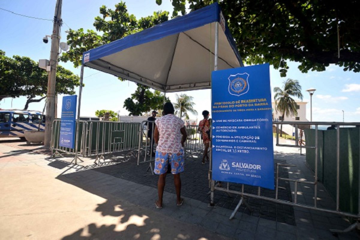 Prefeitura de Salvador instala barreiras entre Jardim de Alah e Boca do Rio