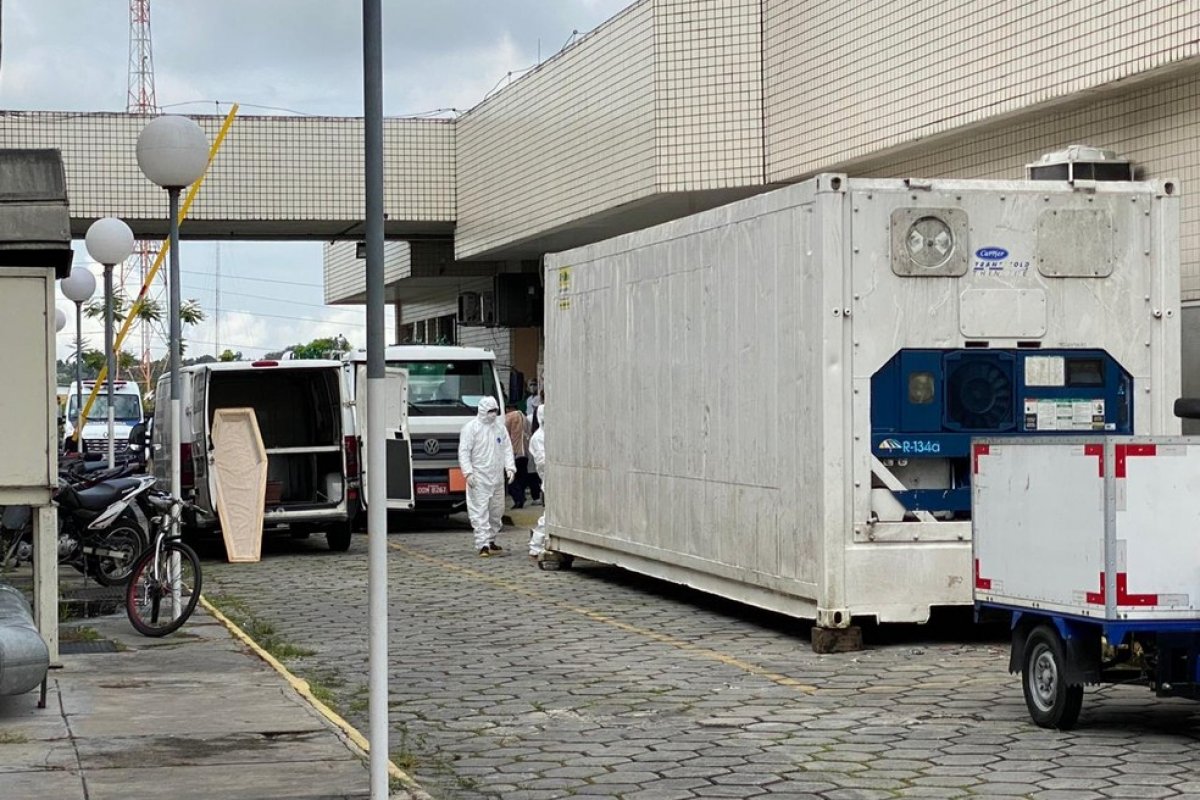Bahia vai usar câmaras frigoríficas para armazenar corpos de vítimas pelas Covid-19