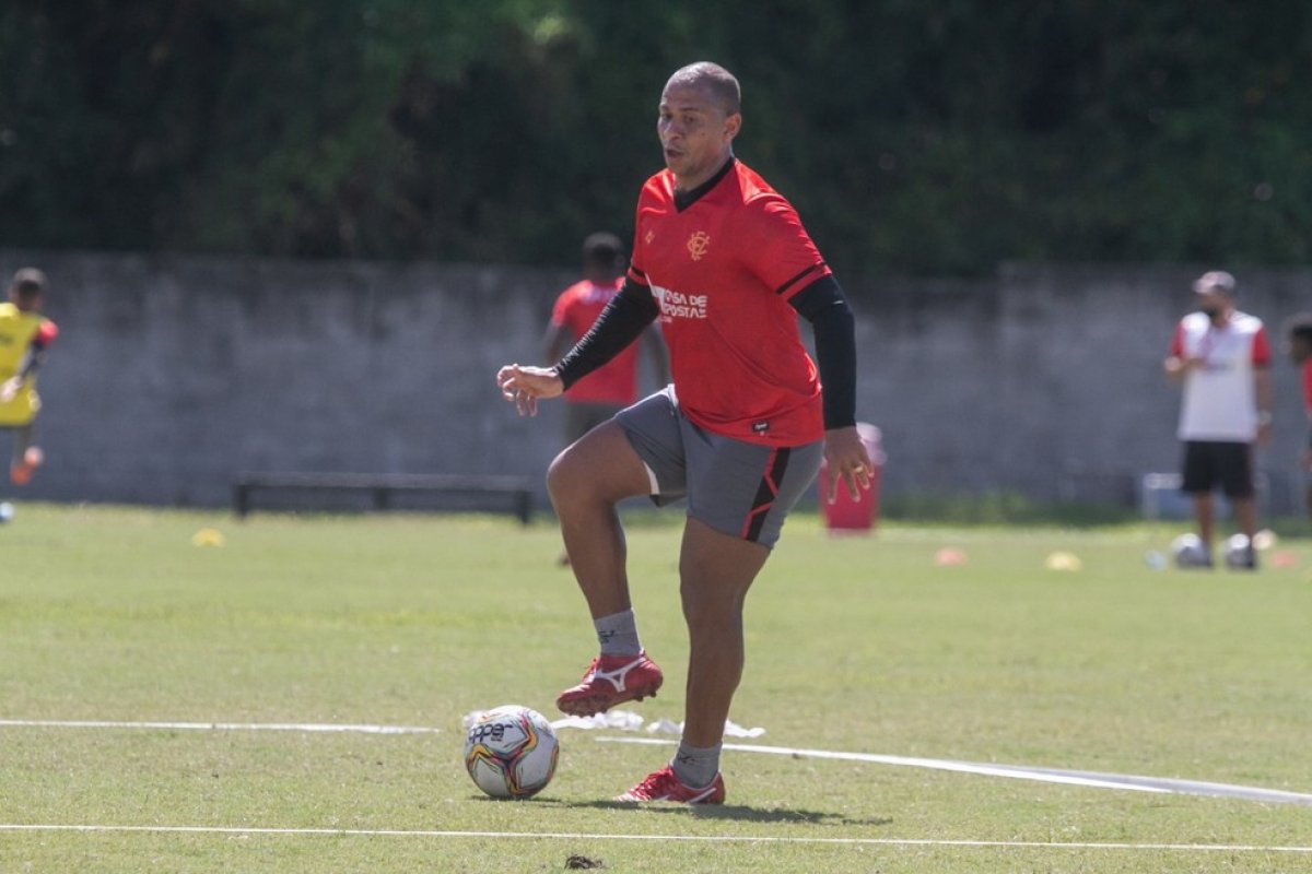 Vitória faz último treino de preparação para o BaVi