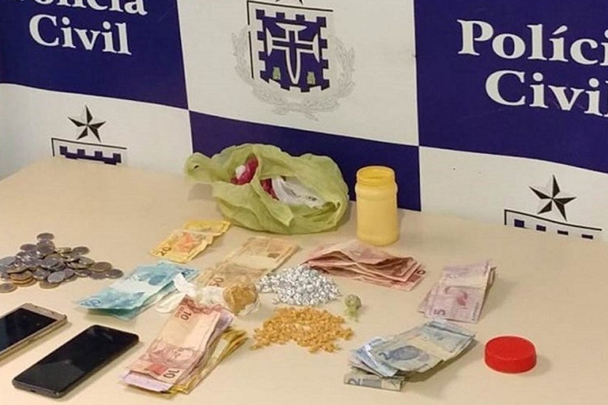 Casal suspeito de tráfico de drogas é preso no norte da Bahia