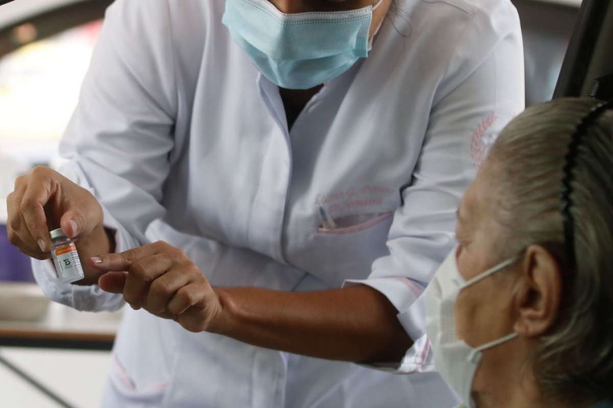 Salvador registra mais de 170 mil pessoas vacinadas contra a Covid-19