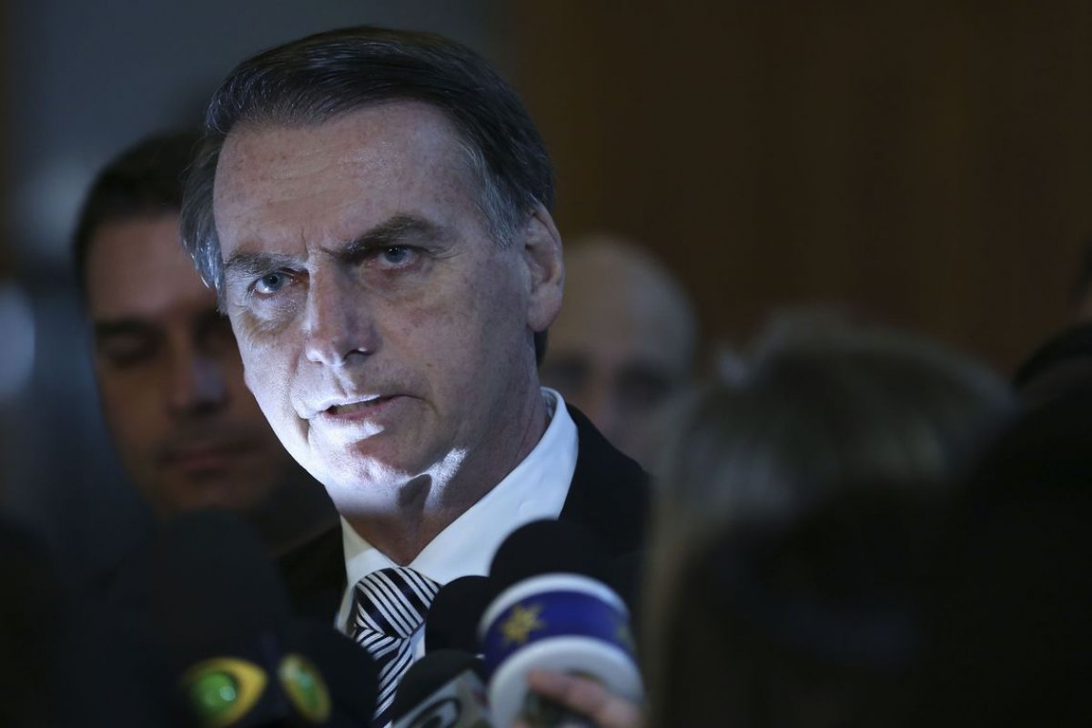 Em pronunciamento, Bolsonaro rechaça críticas aos incêndios como motivo para sanções internacionais