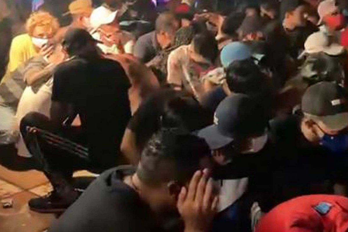 Balada clandestina é interrompida pela polícia na Zona Sul de São Paulo