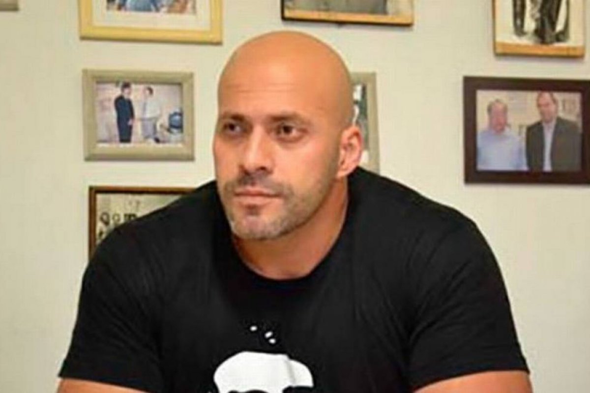 Ministro Alexandre de Moraes concede prisão domiciliar a Daniel Silveira