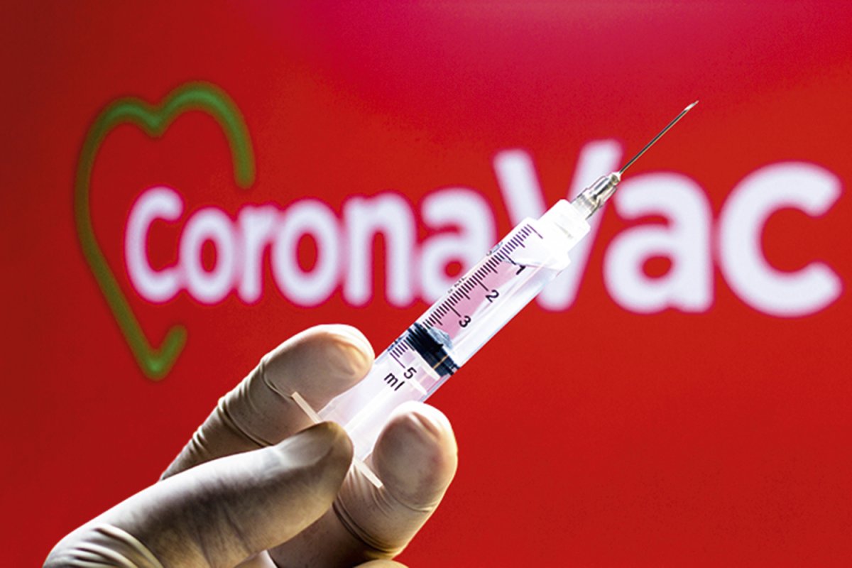 359 milhões de doses de vacinas contra a Covid-19 já foram administradas no mundo