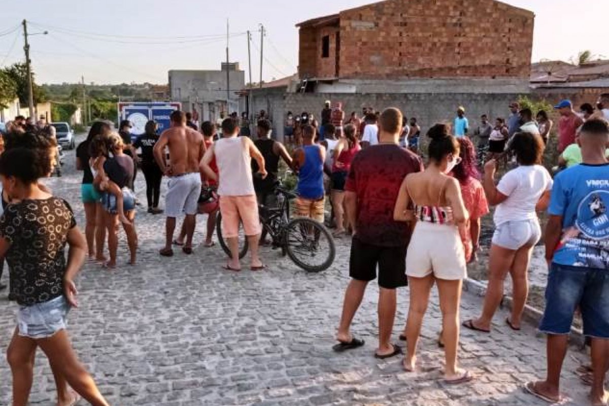 Adolescente é morto a tiros em Feira de Santana