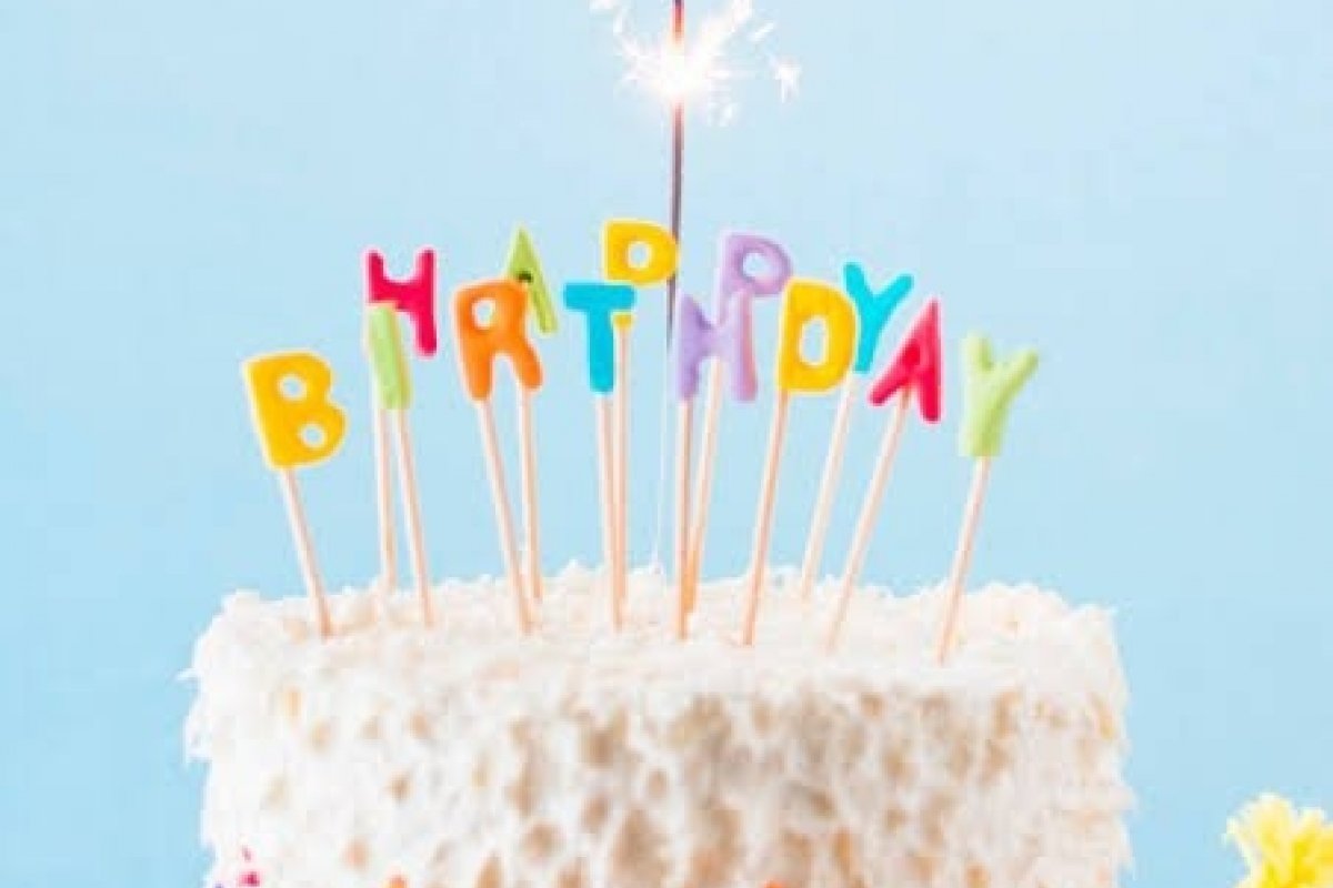 Confira os aniversariantes famosos desta quarta-feira, 17 de março