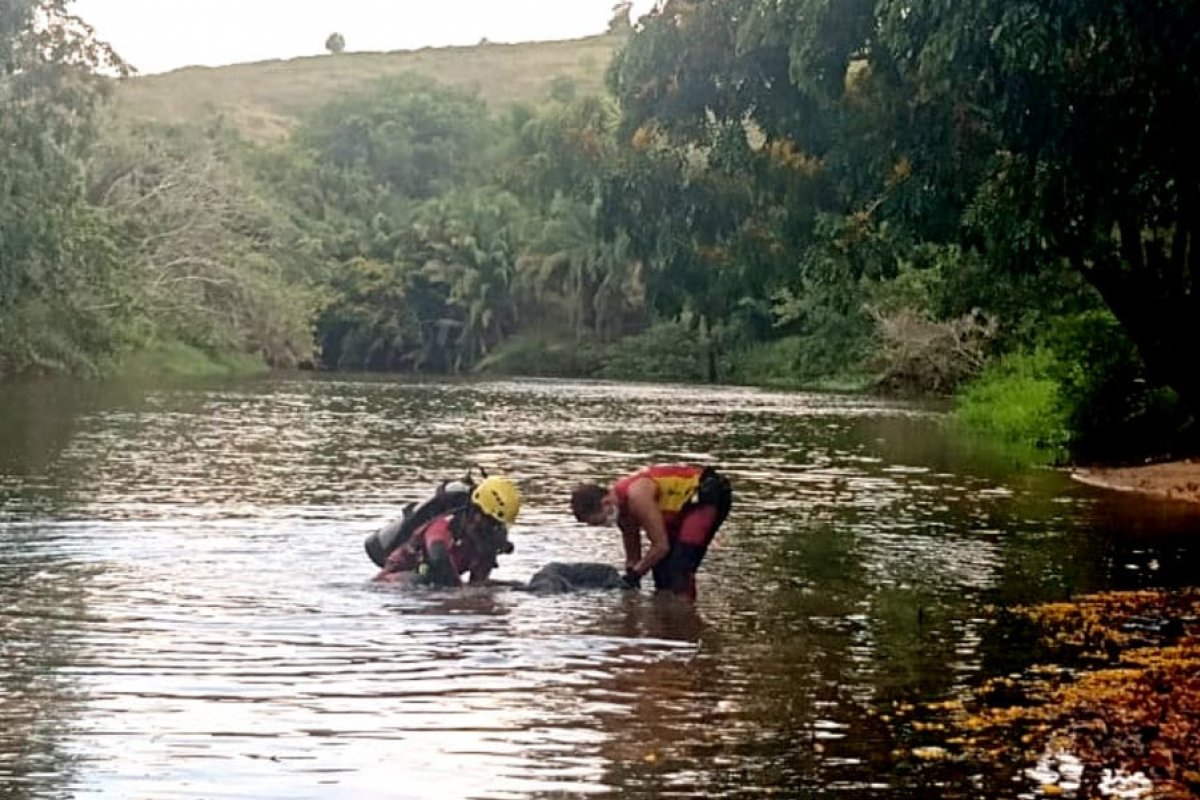 Jovem morre afogado durante banho de rio com a família no sul da Bahia
