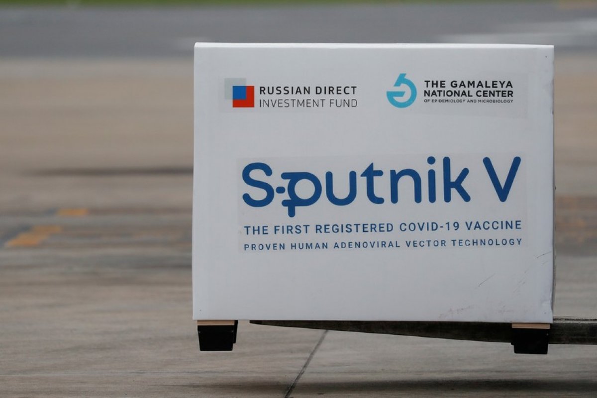 EUA pressionaram Brasil a não comprar vacina Sputnik V, afirma departamento