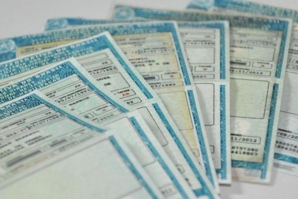 Nova lei de trânsito pode beneficiar motoristas que já atingiram 20 pontos