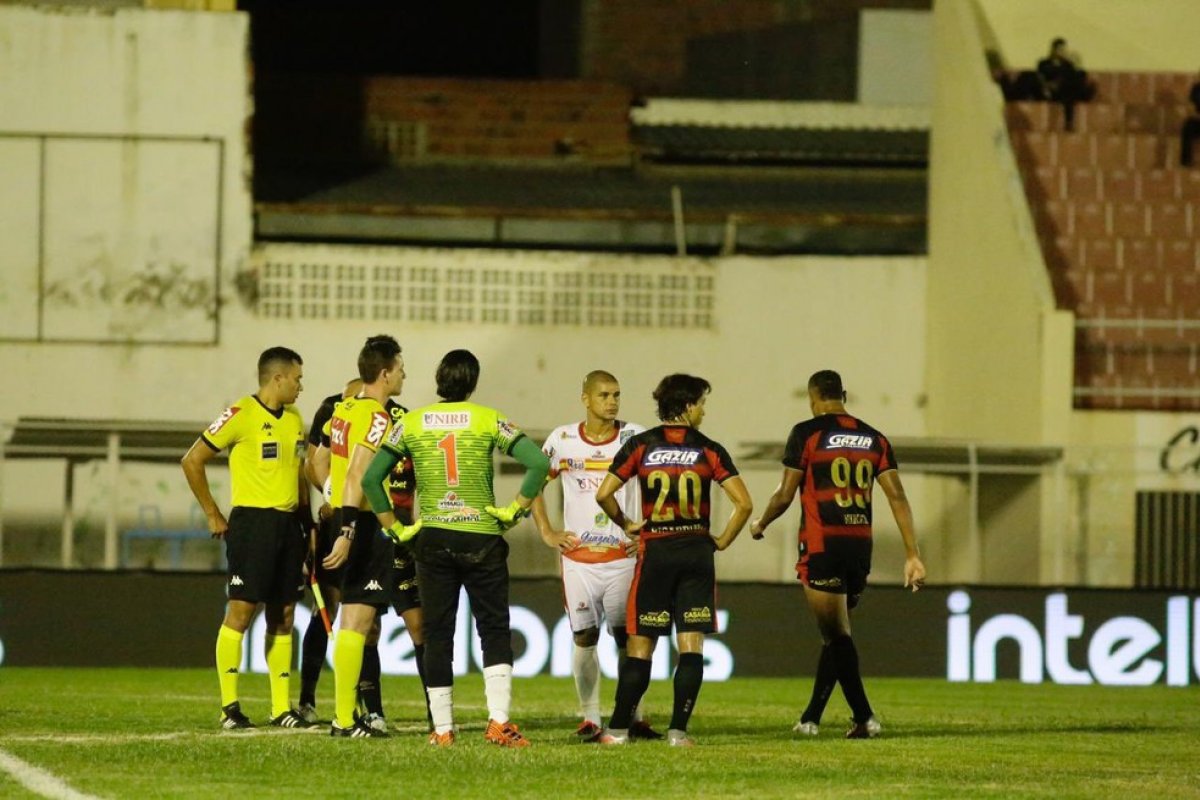 Presidente do STJD nega pedido do Sport para impugnar jogo contra Juazeirense