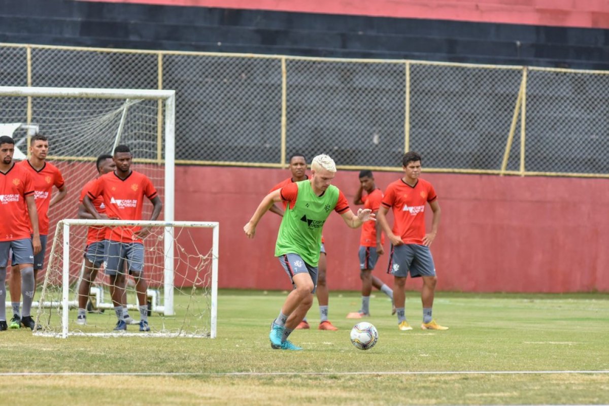 Vitória faz último treino antes de encarar segundo BaVi do ano