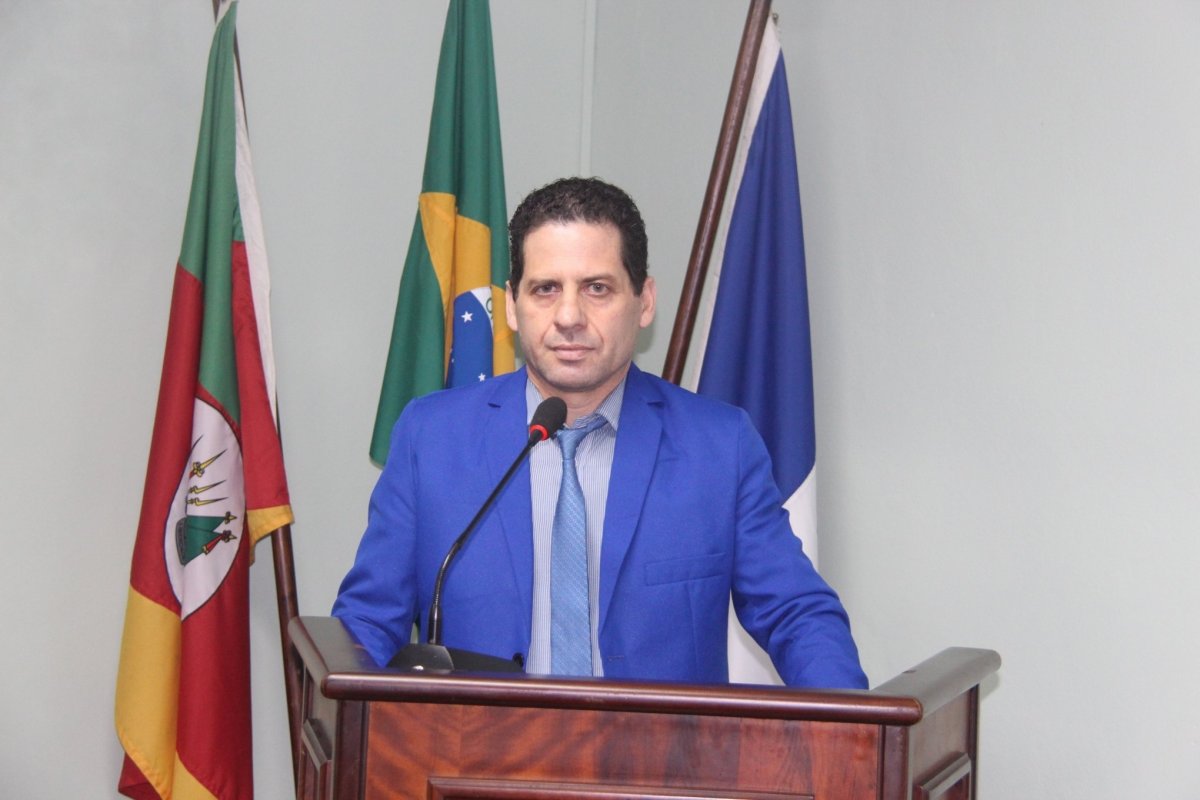 “Nós poderíamos pulverizar", diz presidente da Câmara de Canela ao propor jogar álcool em gel no ar