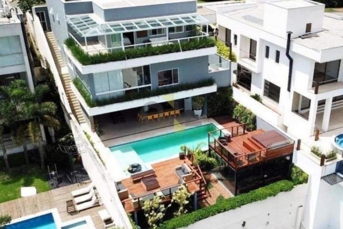 Conheça a mansão de R$ 3,2 milhões do rapper Projota