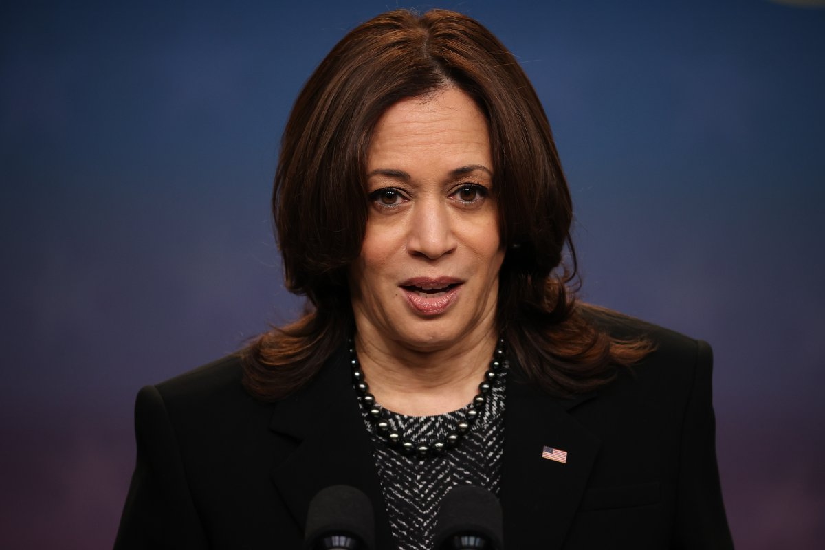 Homem armado é preso em frente à casa da vice-presidente dos EUA, Kamala Harris