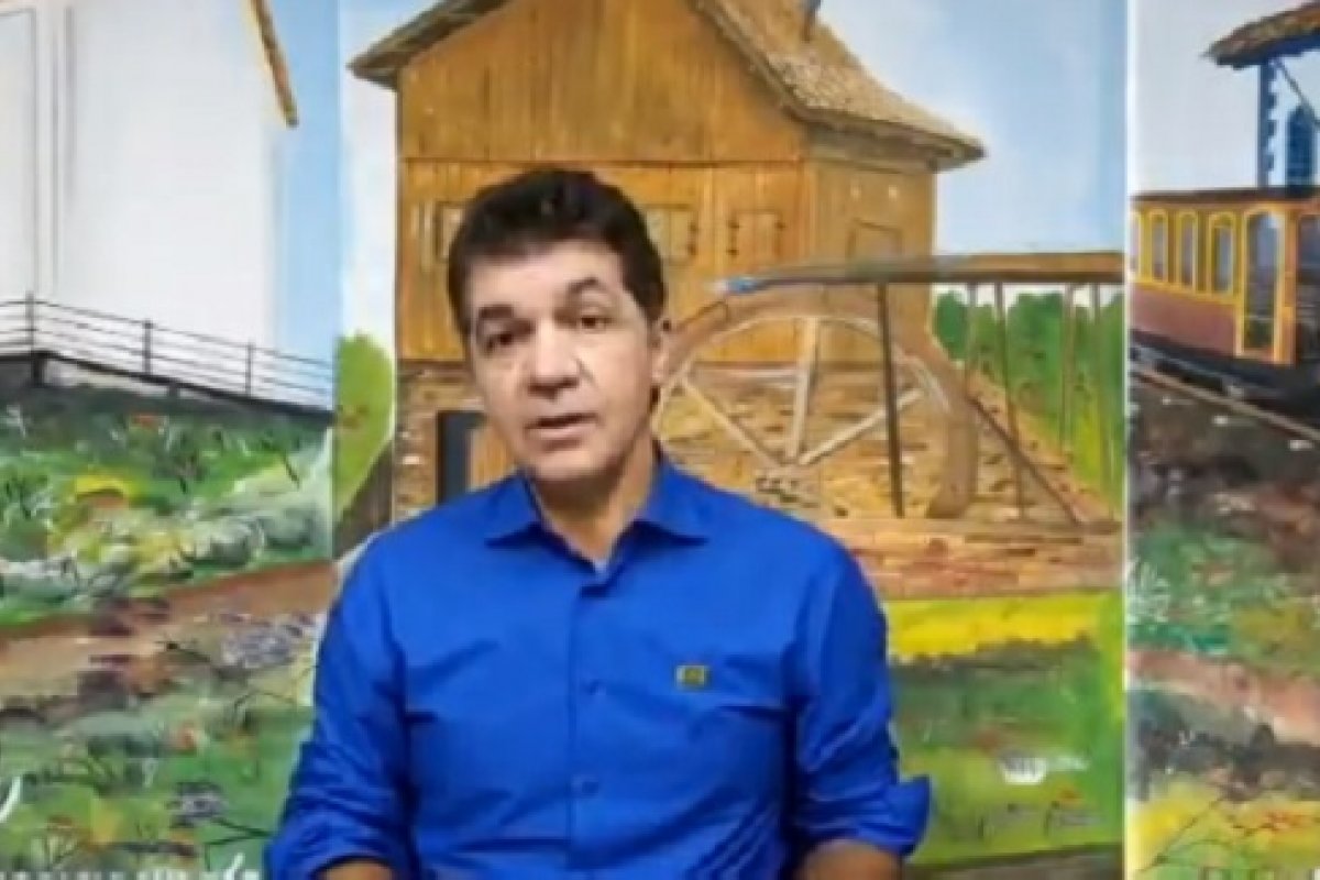 Vídeo: prefeito em cidade de SC adota "lockdown voluntário" sem remuneração a servidores